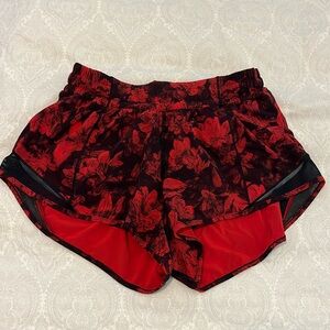Lululemon hotty hot shorts red black pattern